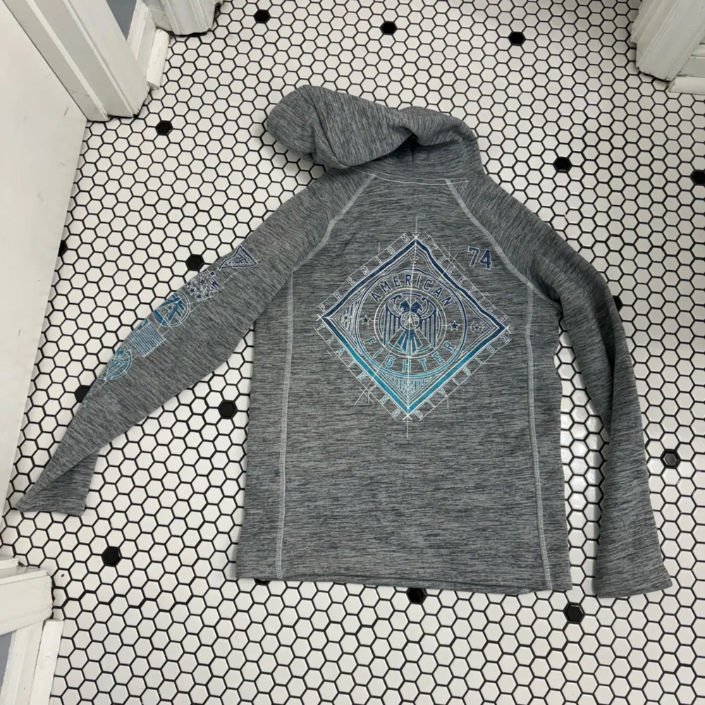American fighter hooded sweatshirt with thumb holes size medium - Picture 2 of 3